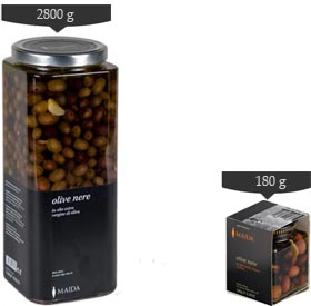 Olive nere conservate in olio extra vergine di oliva, mediterranean diet.