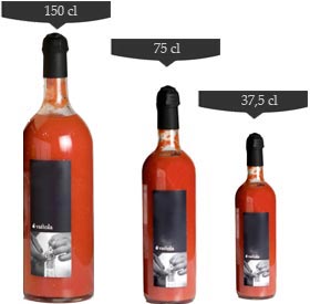 Passata di pomodoro rosso in bottiglia